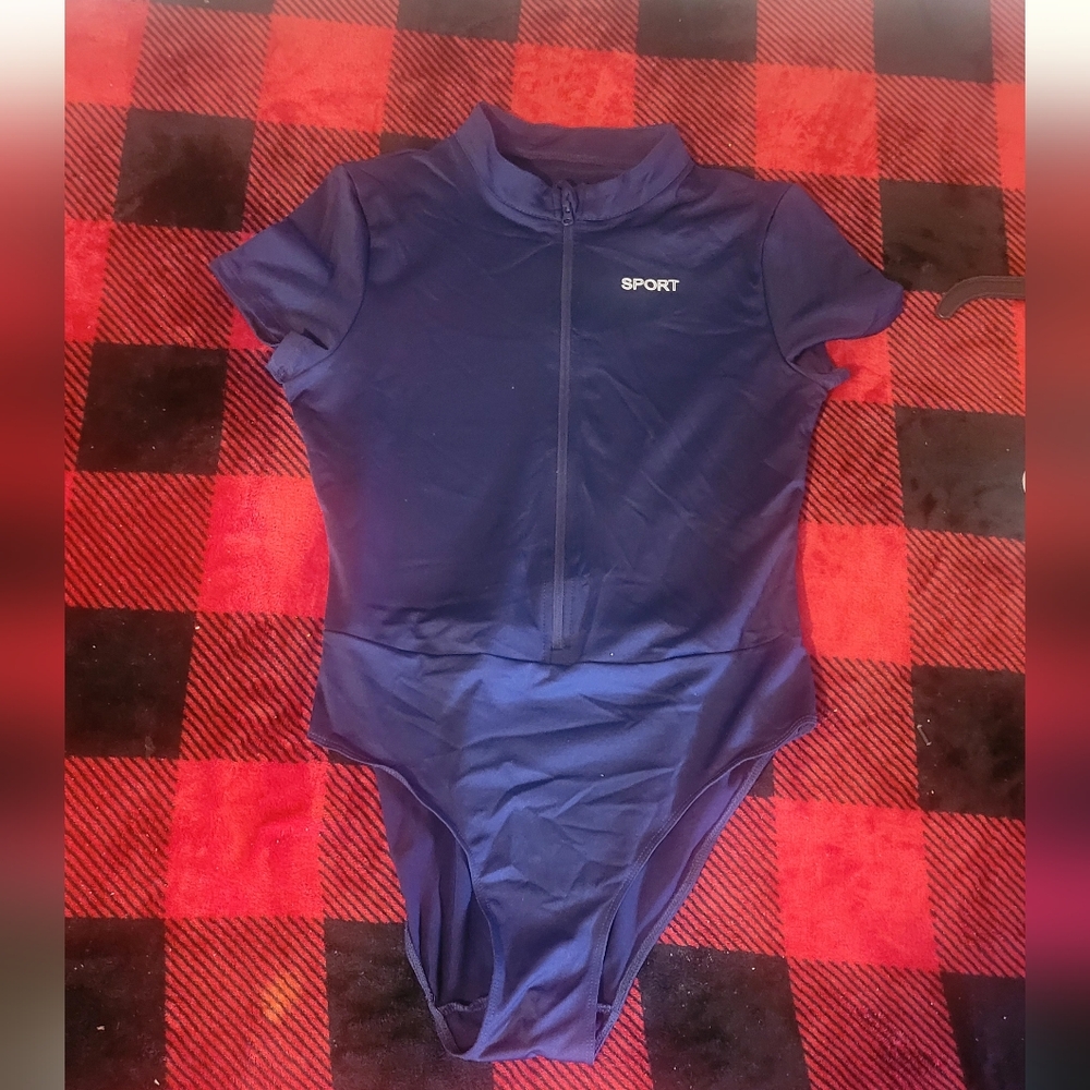 2 Piece Tennis/athletic Set. Size Large. Runs Small. NWOT - Picture 10 of 13
